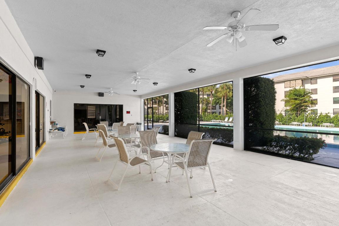 WHITEHALL CONDO OF THE LANDS OF THE PRESIDENT - Residential