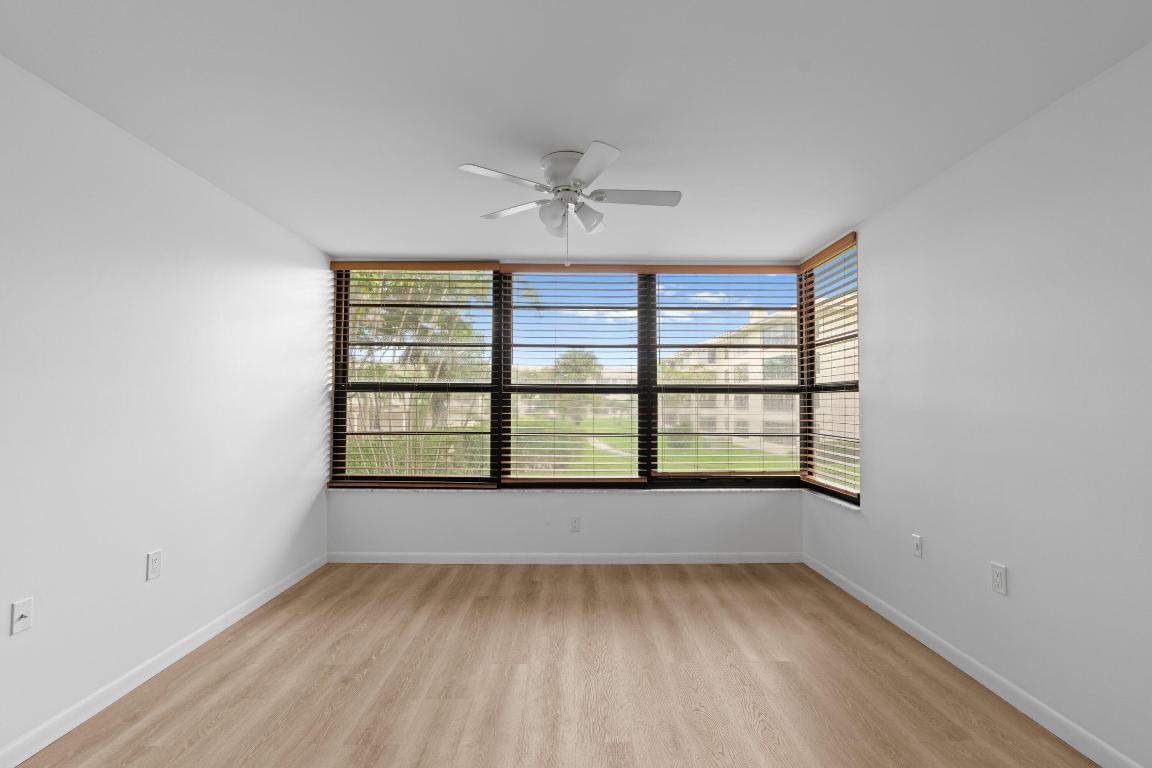 WHITEHALL CONDO OF THE LANDS OF THE PRESIDENT - Residential