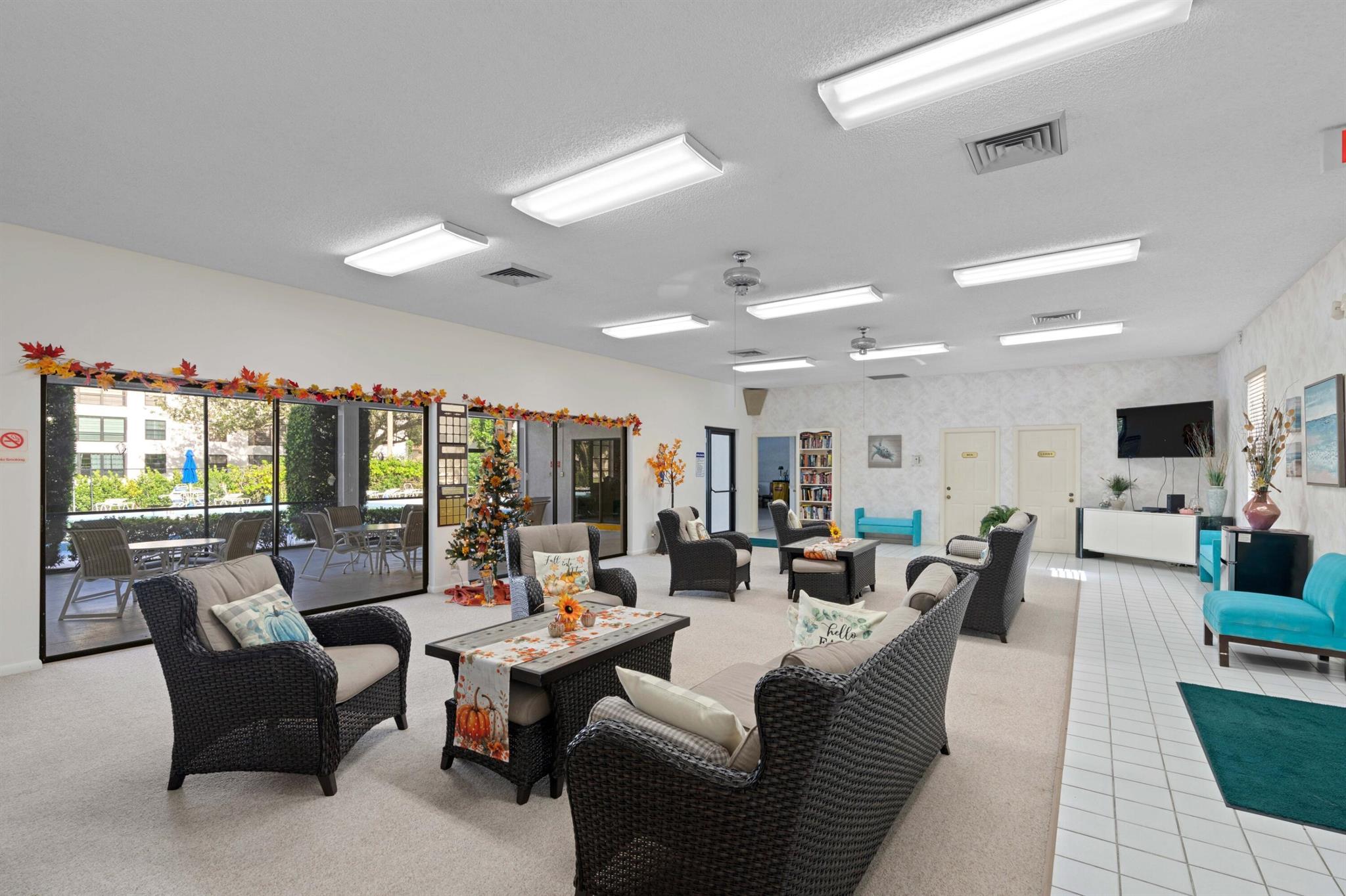 WHITEHALL CONDO OF THE LA - Residential