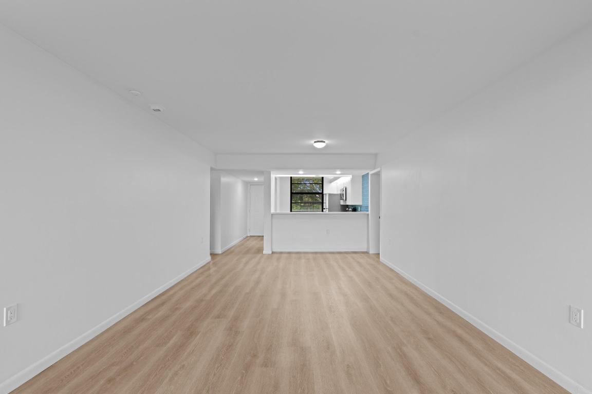 WHITEHALL CONDO OF THE LANDS OF THE PRESIDENT - Residential