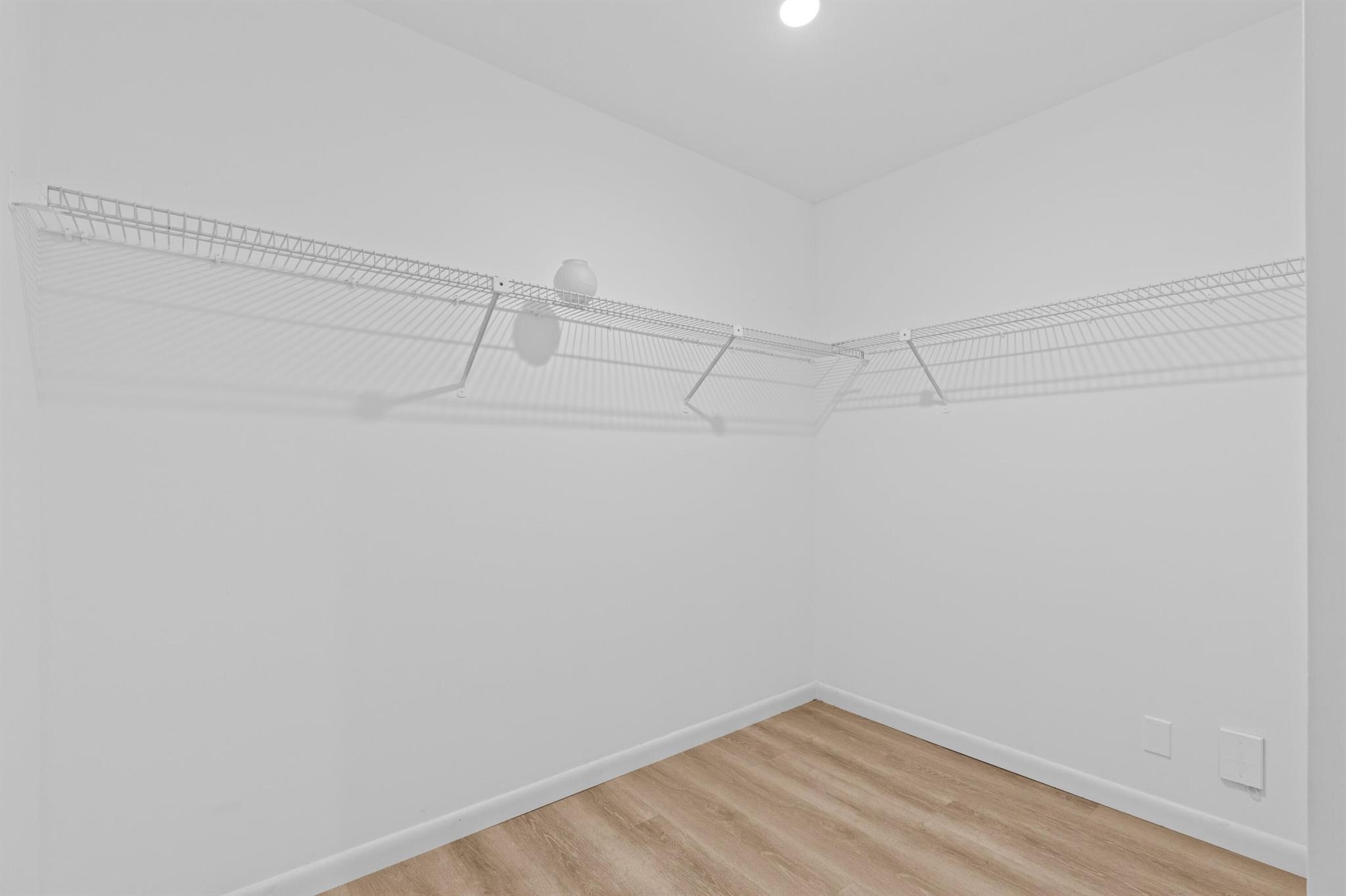 WHITEHALL CONDO OF THE LA - Residential