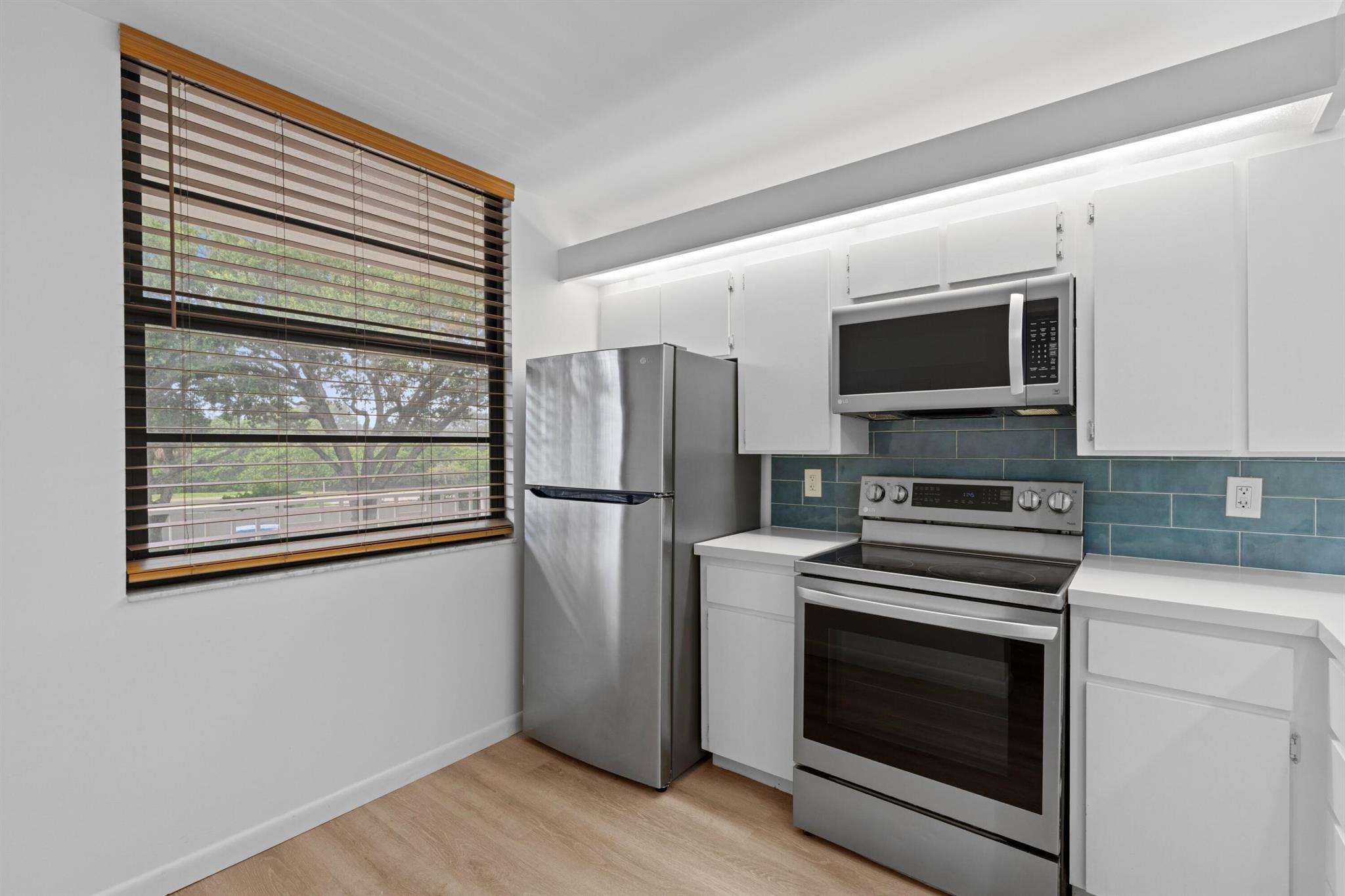 WHITEHALL CONDO OF THE LA - Residential