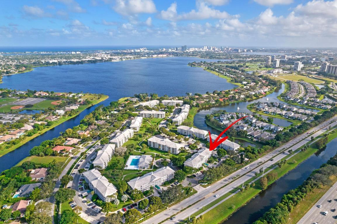 WHITEHALL CONDO OF THE LANDS OF THE PRESIDENT - Residential