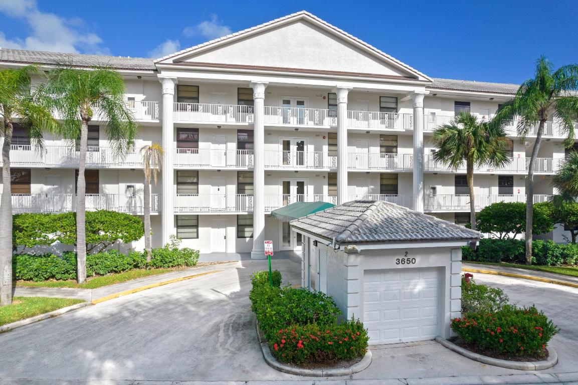 WHITEHALL CONDO OF THE LANDS OF THE PRESIDENT - Residential