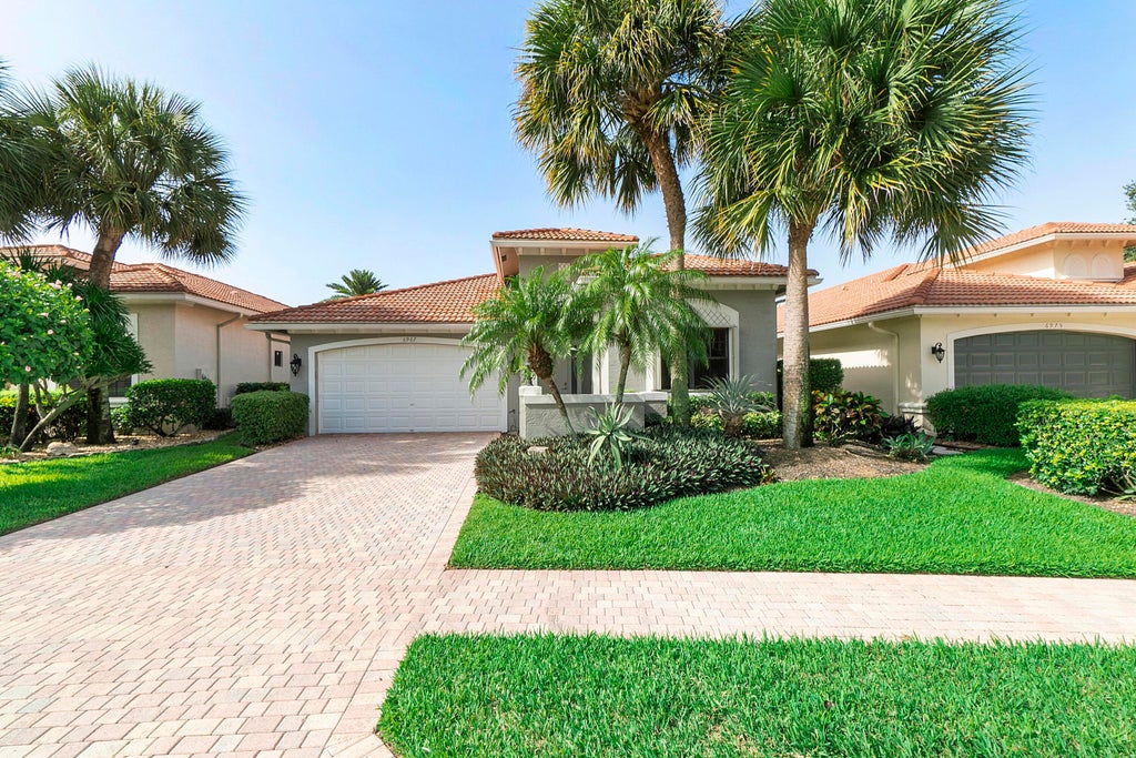 Photo of 6967 Boscanni Drive Dr, Boynton Beach, FL 33437 (MLS # R10809016)