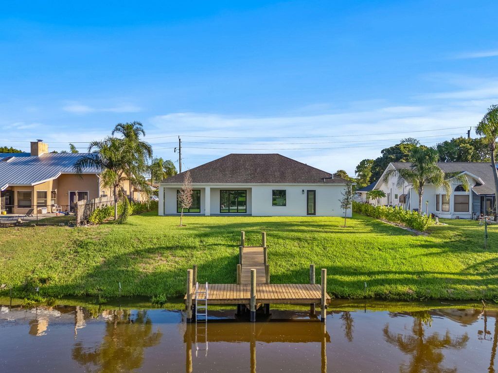 Photo of 632 SE Seahouse Drive, Port Saint Lucie, FL 34983 (MLS # B26003393)