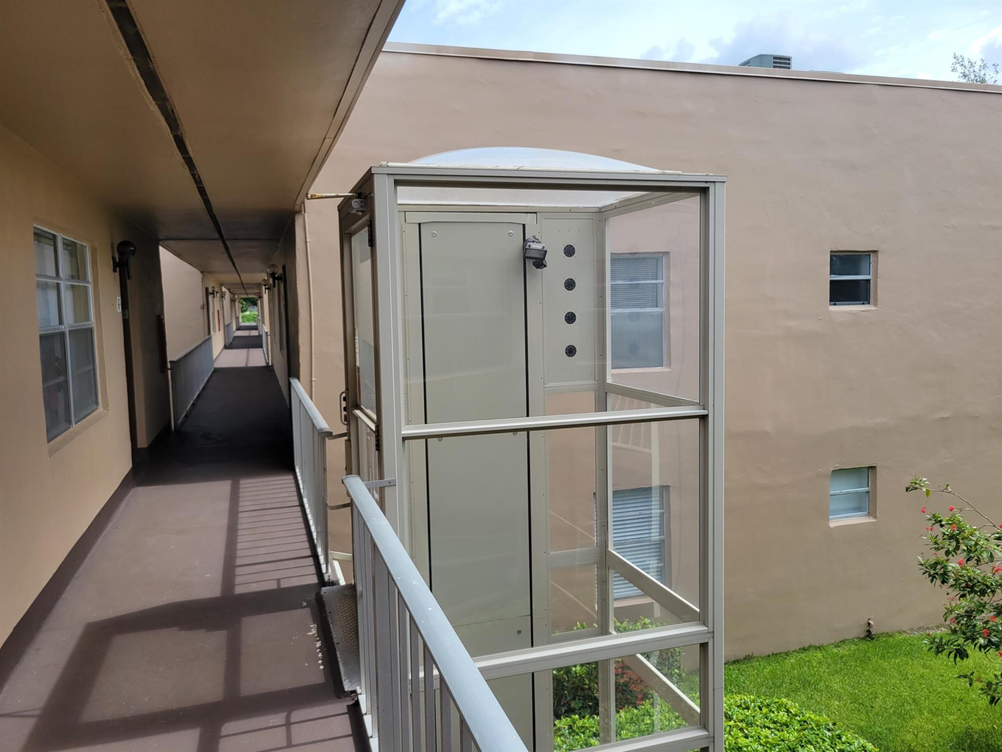 662 Burgundy N, Delray Beach, FL, 33484/$105,000 1 662 Burgundy N