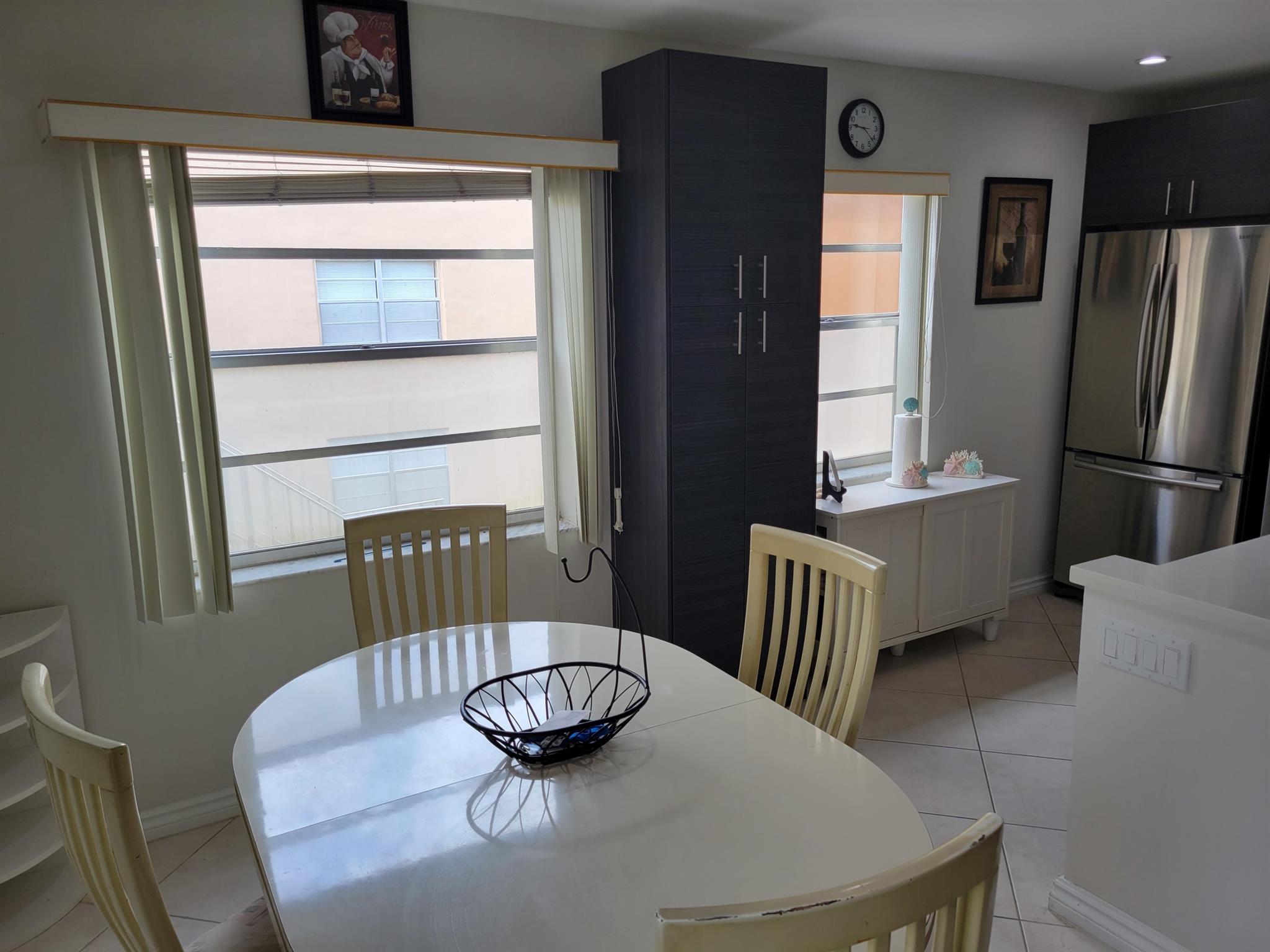 662 Burgundy N, Delray Beach, FL, 33484/$105,000 4 662 Burgundy N