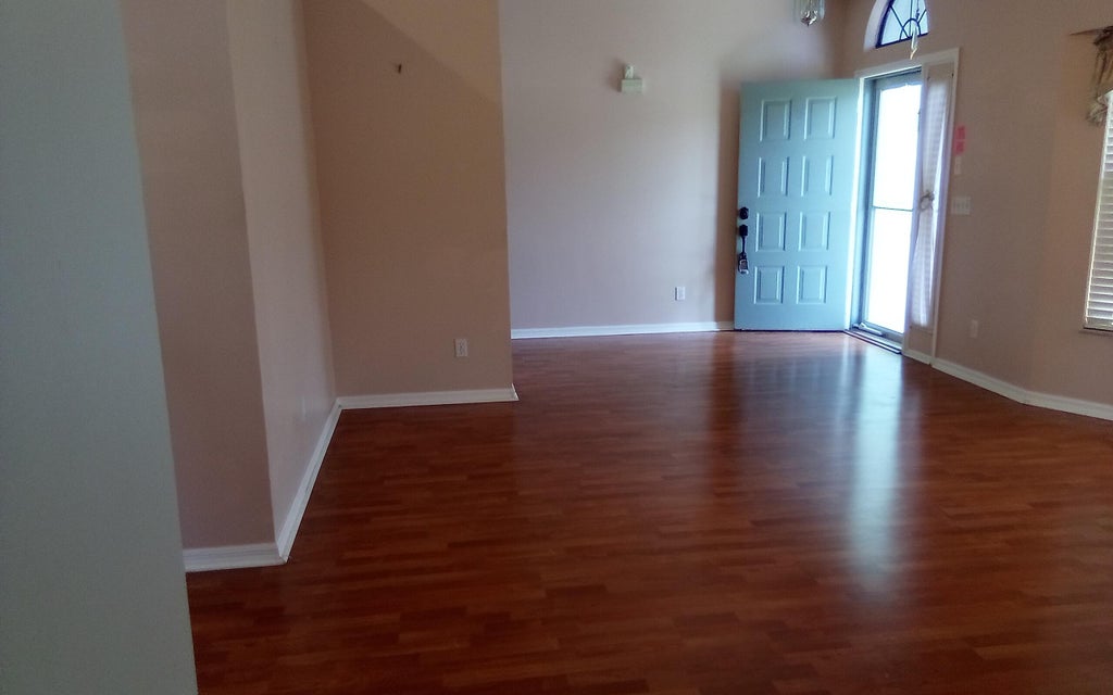 Photo of 3071 SE Galt Circle, Port Saint Lucie, FL 34984 (MLS # B26051497)