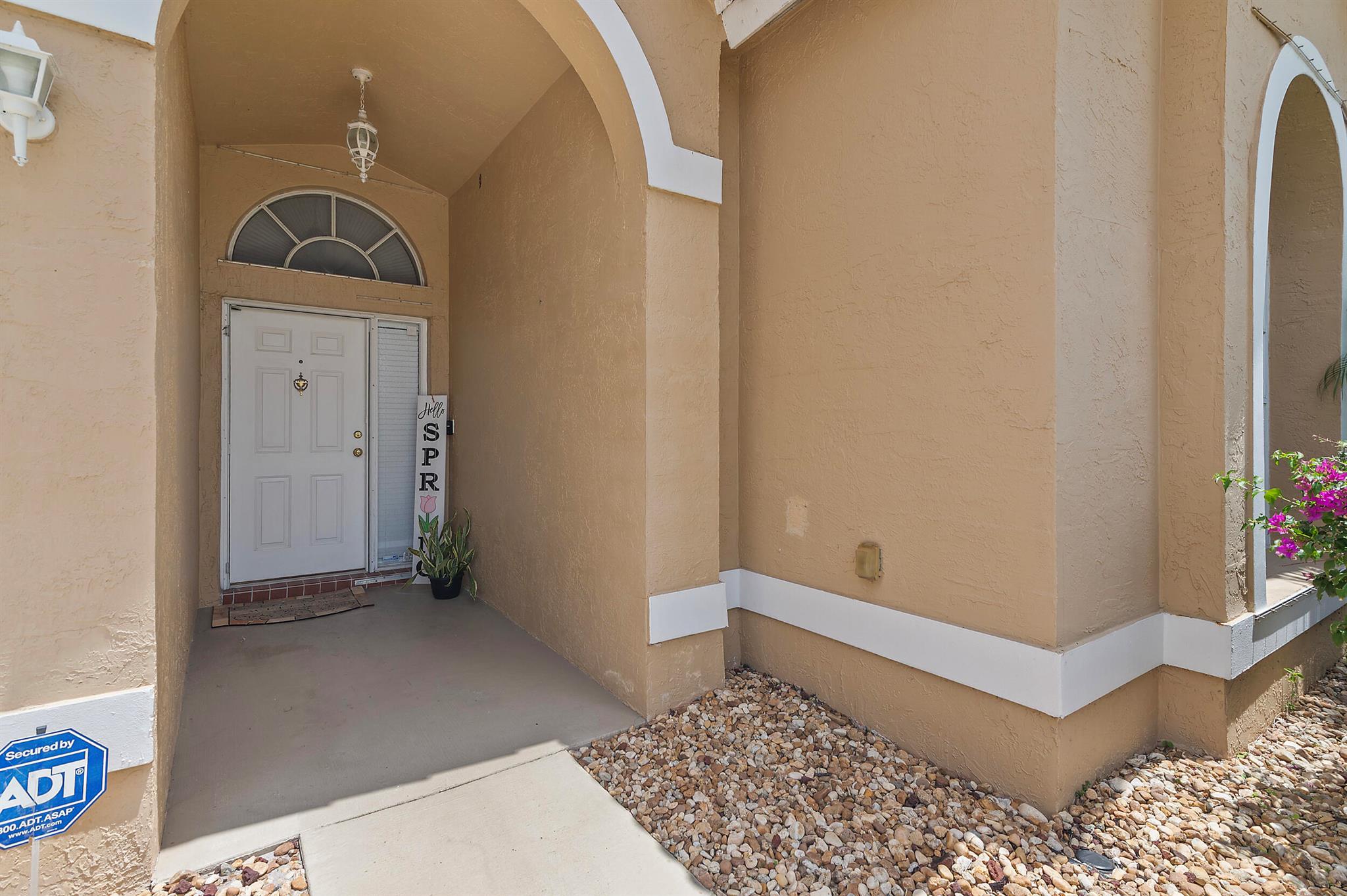 7795 Hoffy Circle
