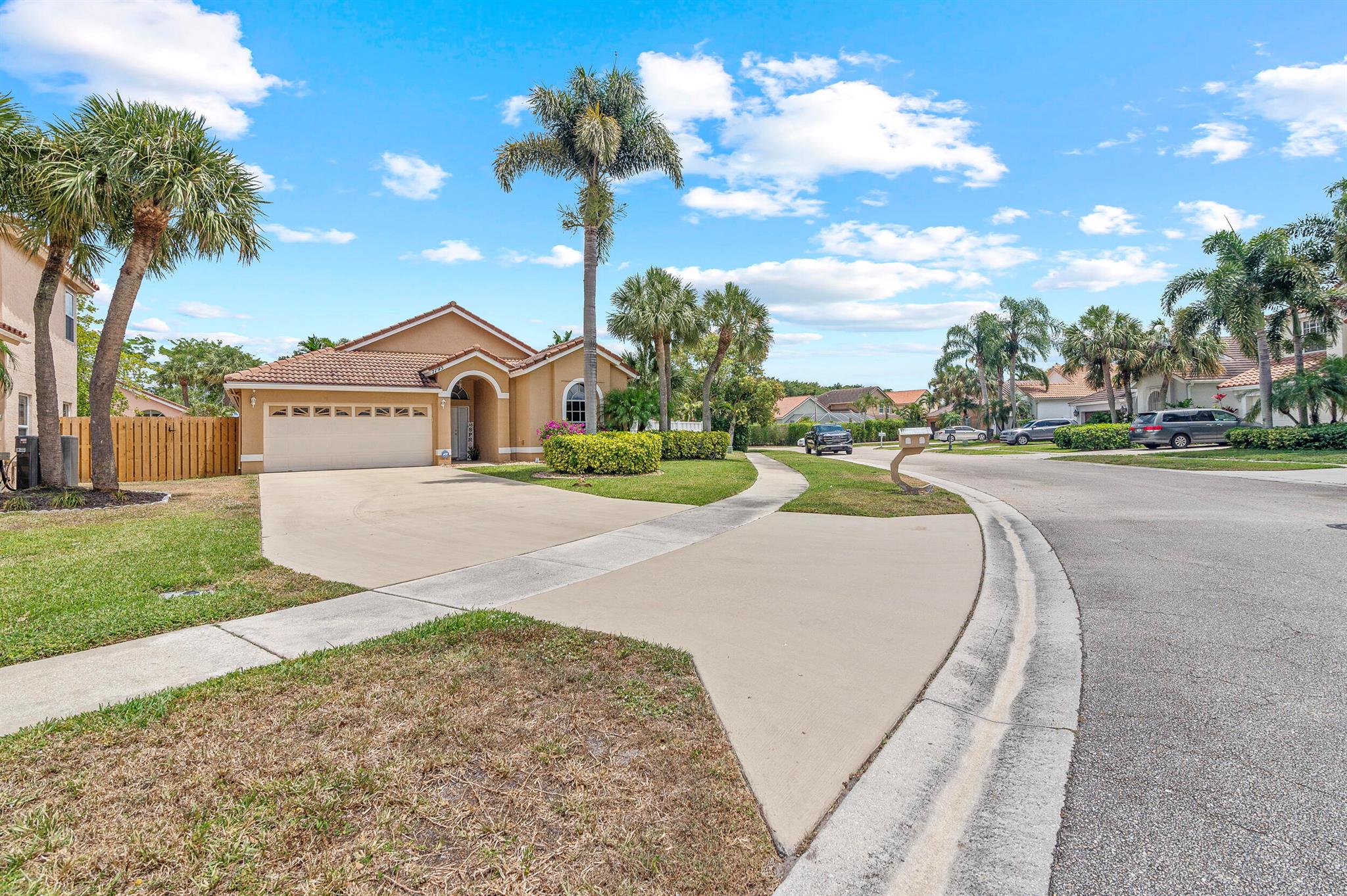 7795 Hoffy Circle
