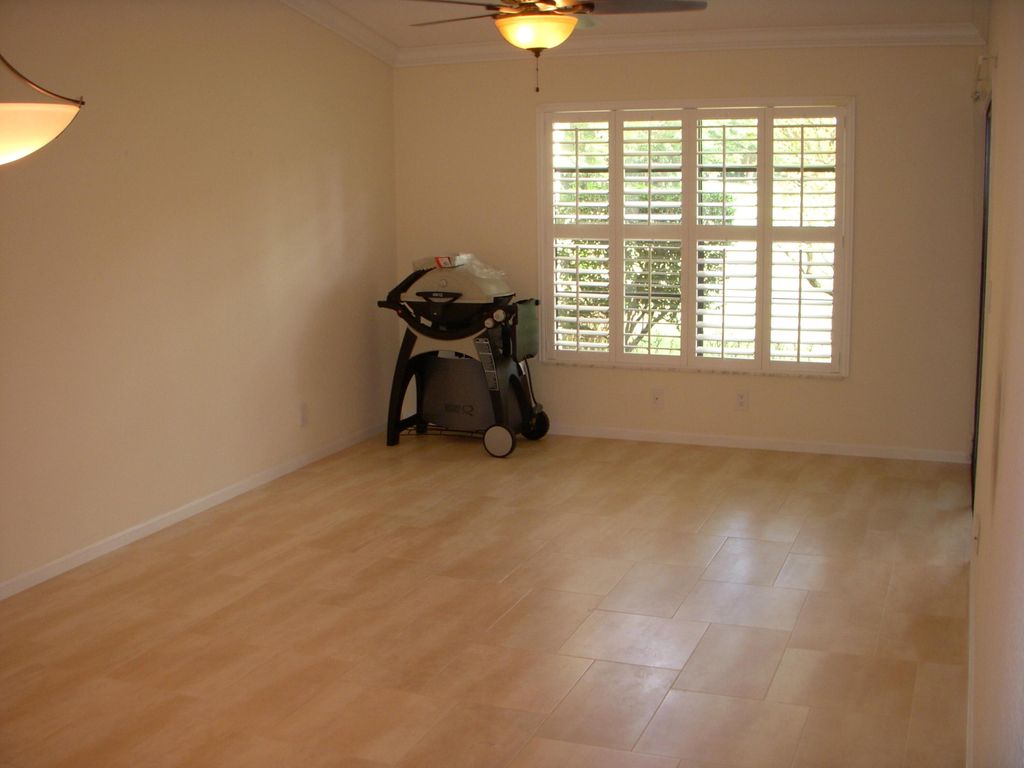 Photo of 14 Via De Casas Norte, Boynton Beach, FL 33426 (MLS # R10942158)