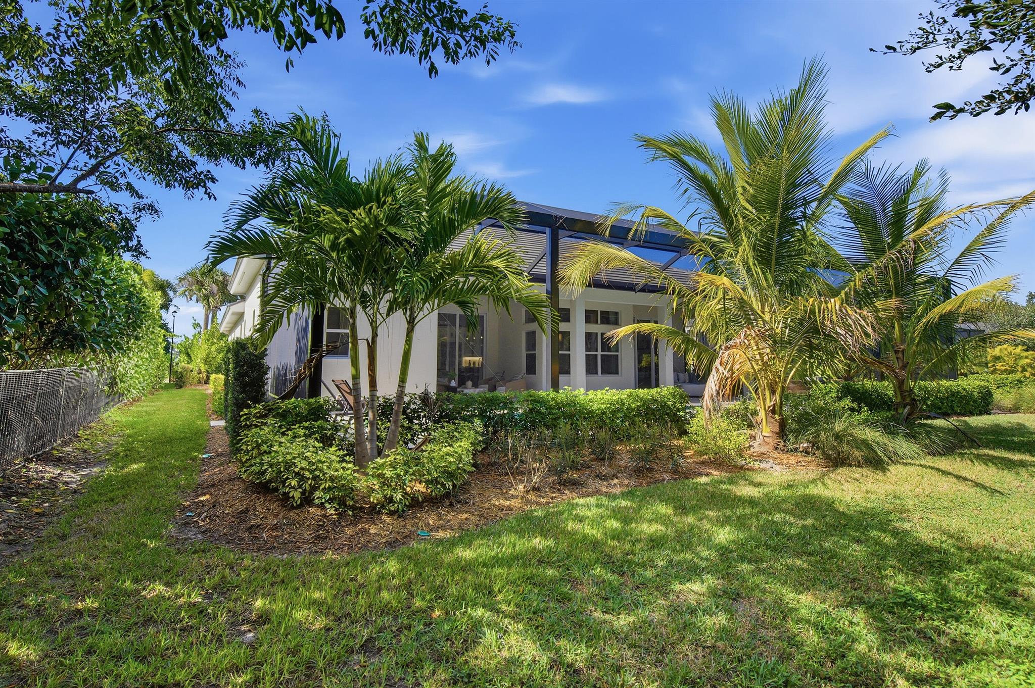 THE STRAND AT INDIAN RIVE - Residential