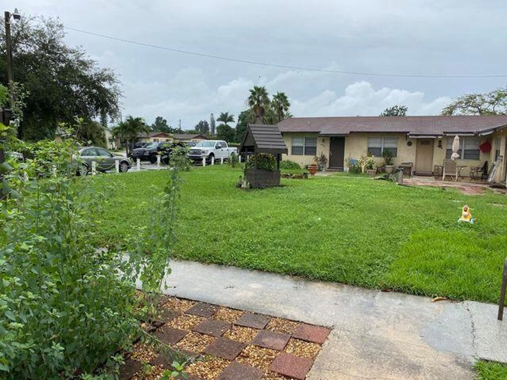 Photo of 4167 42nd Avenue S, Lake Worth, FL 33461 (MLS # R10945754)