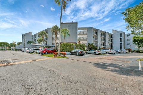 A home in Lake Worth