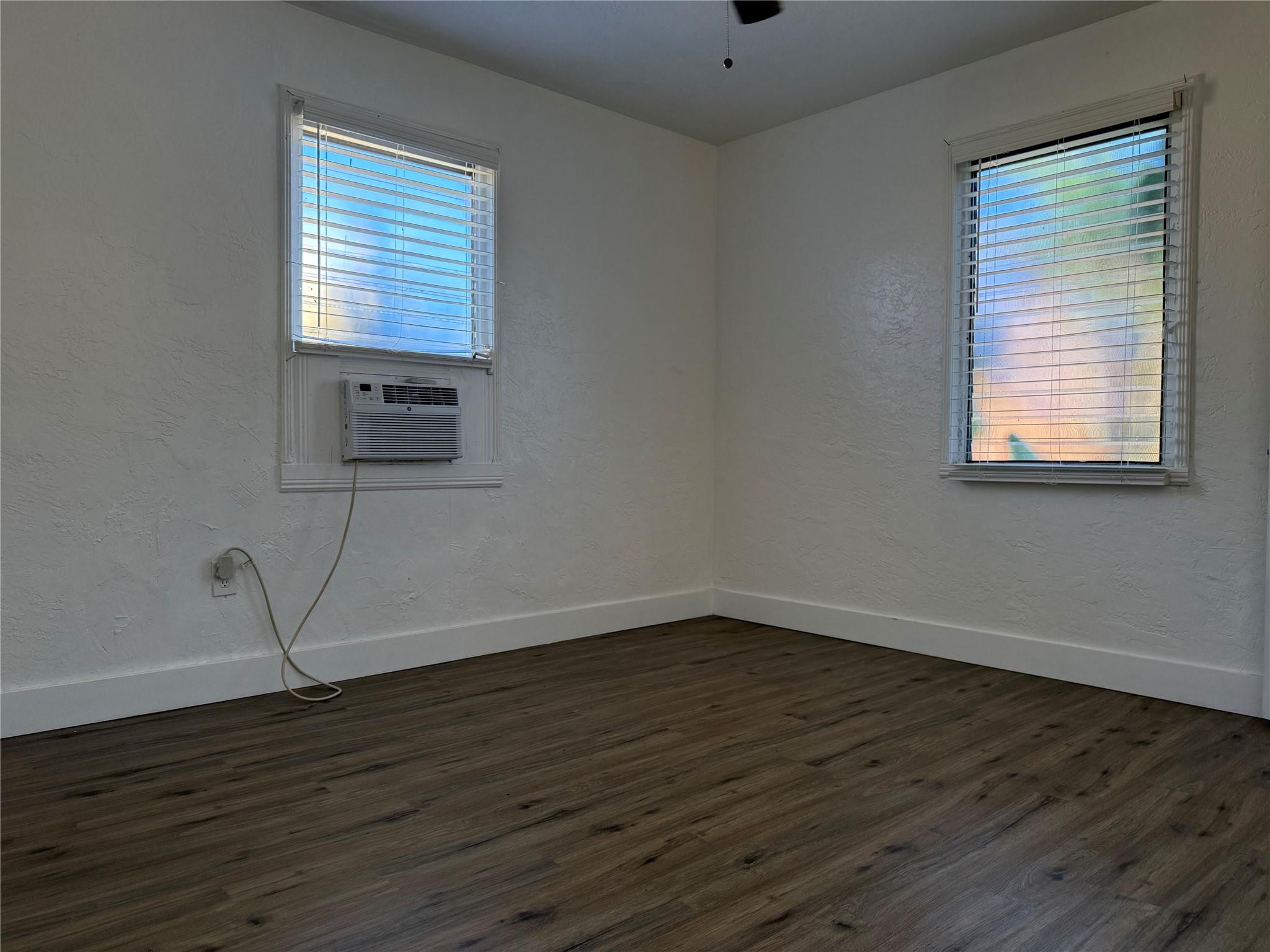 Hollywood South Side Add - Residential Lease