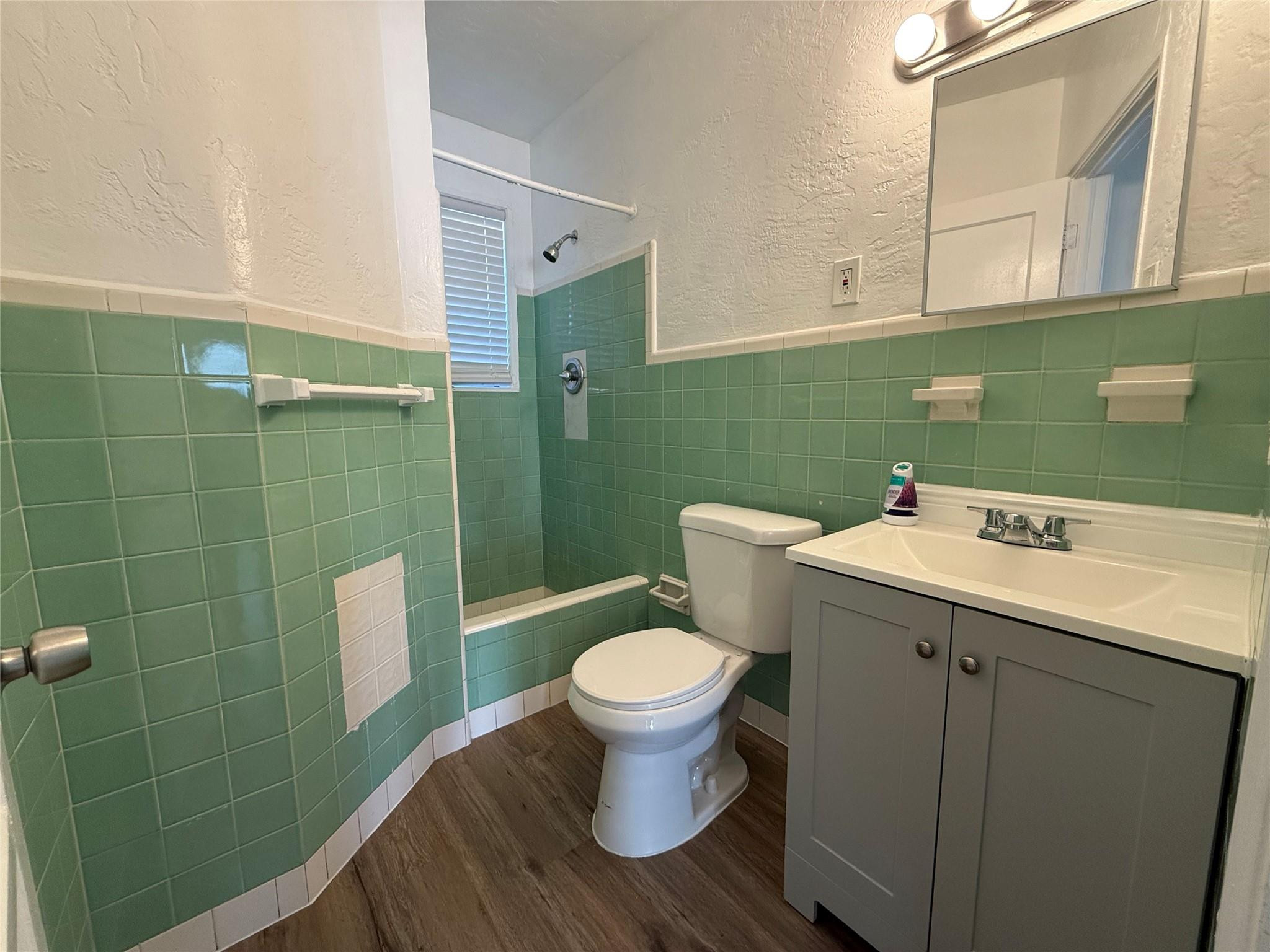 Hollywood South Side Add - Residential Lease