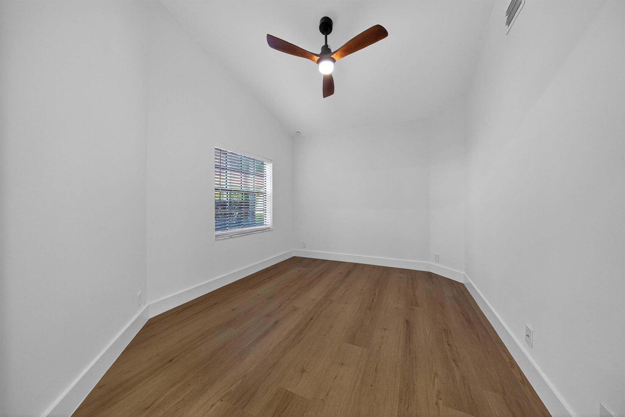 LEXINGTON CLUB 3 - Residential