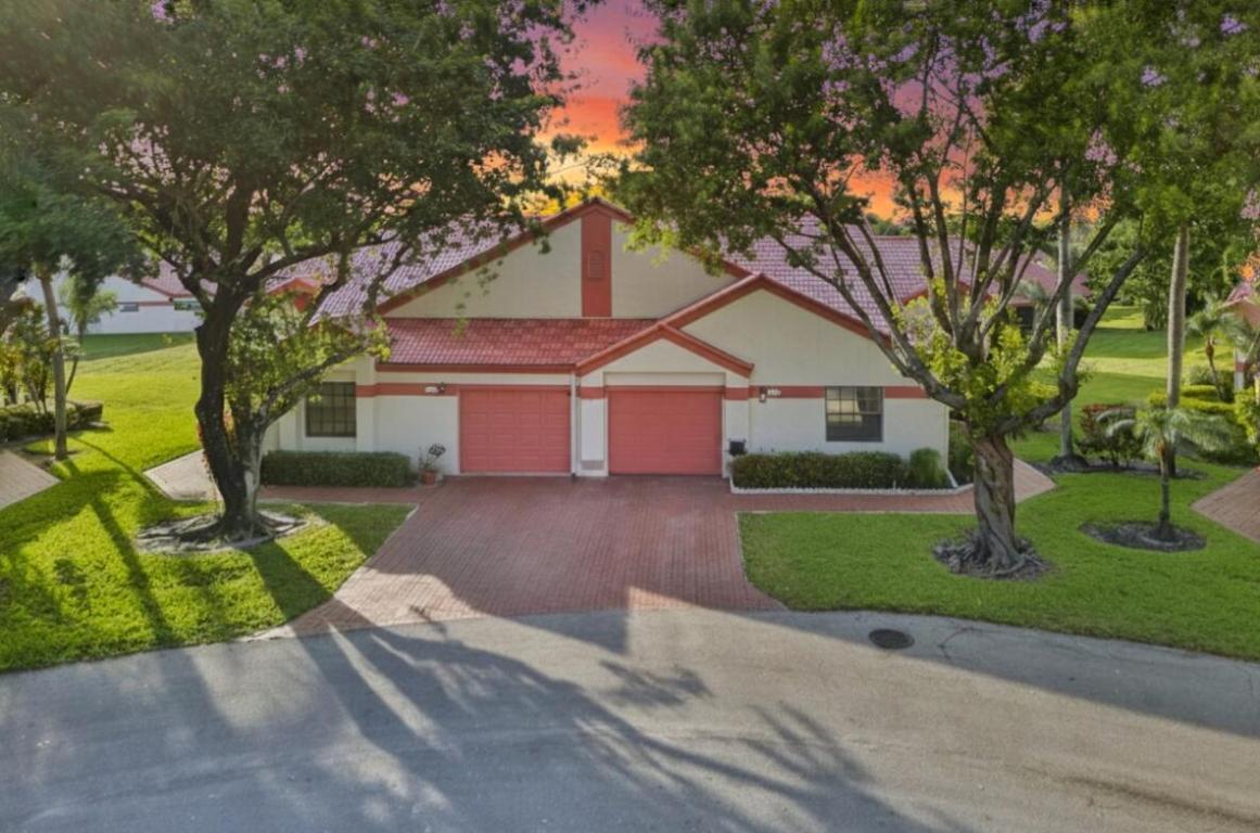 7548 Lexington Club Boulevard B