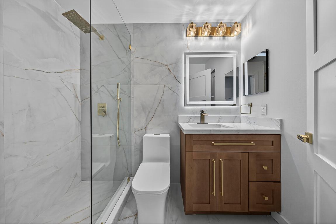 LEXINGTON CLUB 3 - Residential