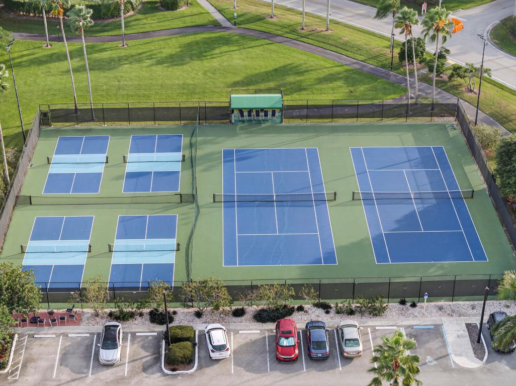 LEXINGTON CLUB 3 - Residential