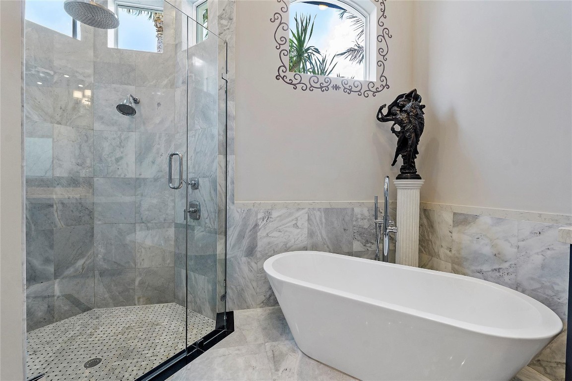 Lighthouse Point 6th Sec - Residential