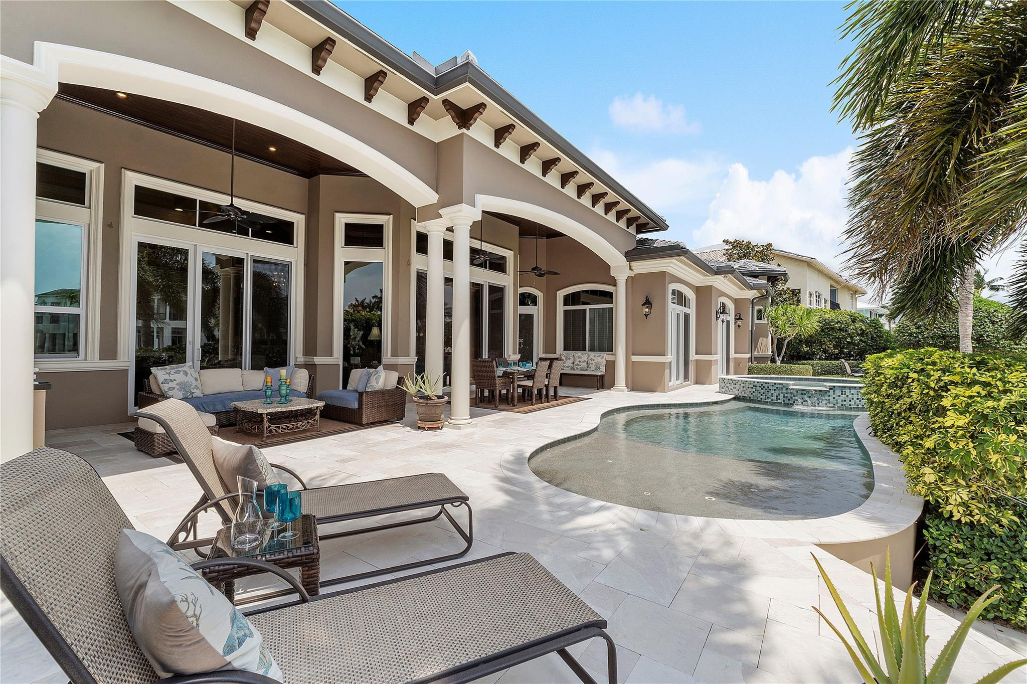 Lighthouse Point 6th Sec - Residential