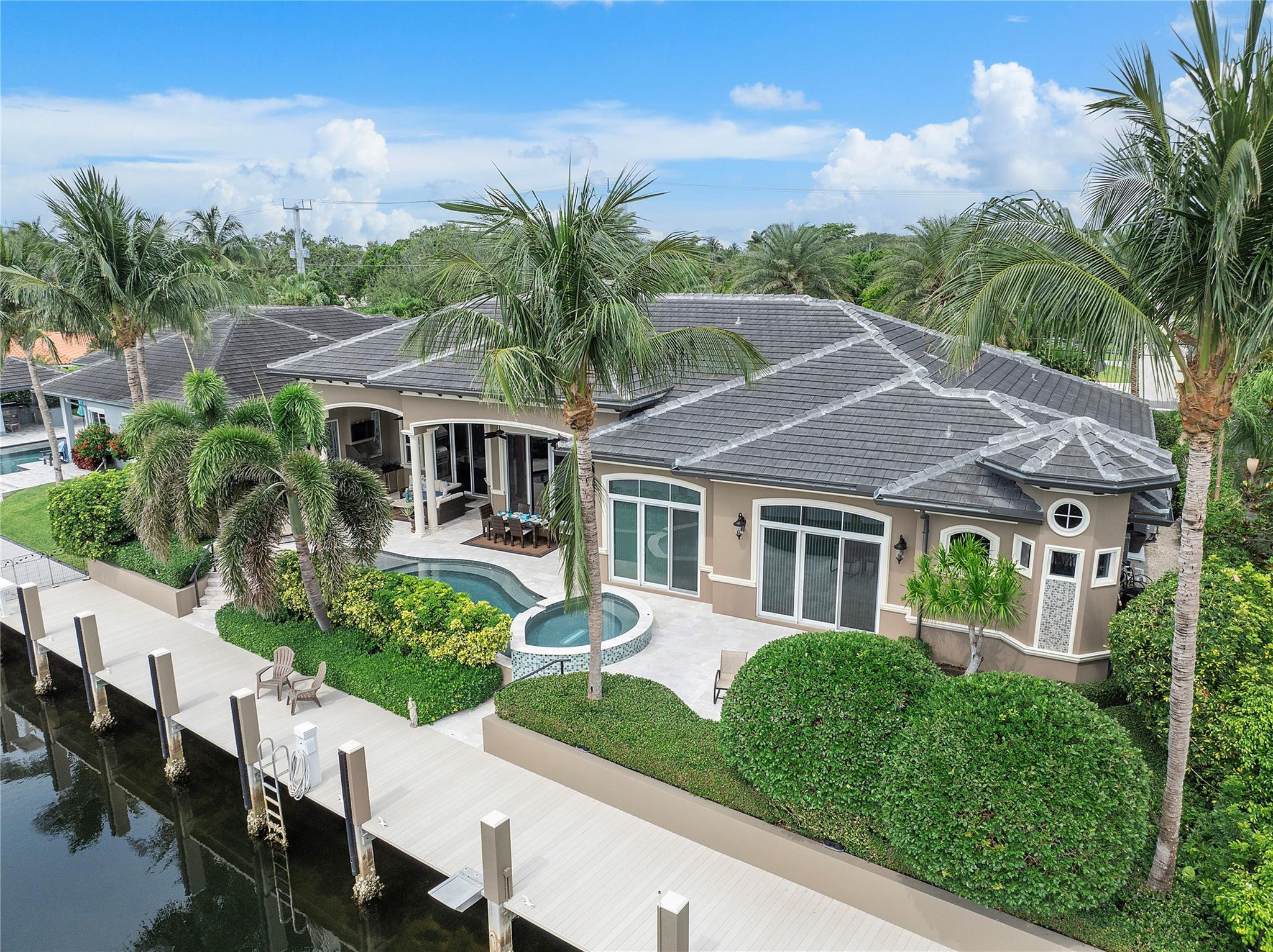 Lighthouse Point 6th Sec - Residential