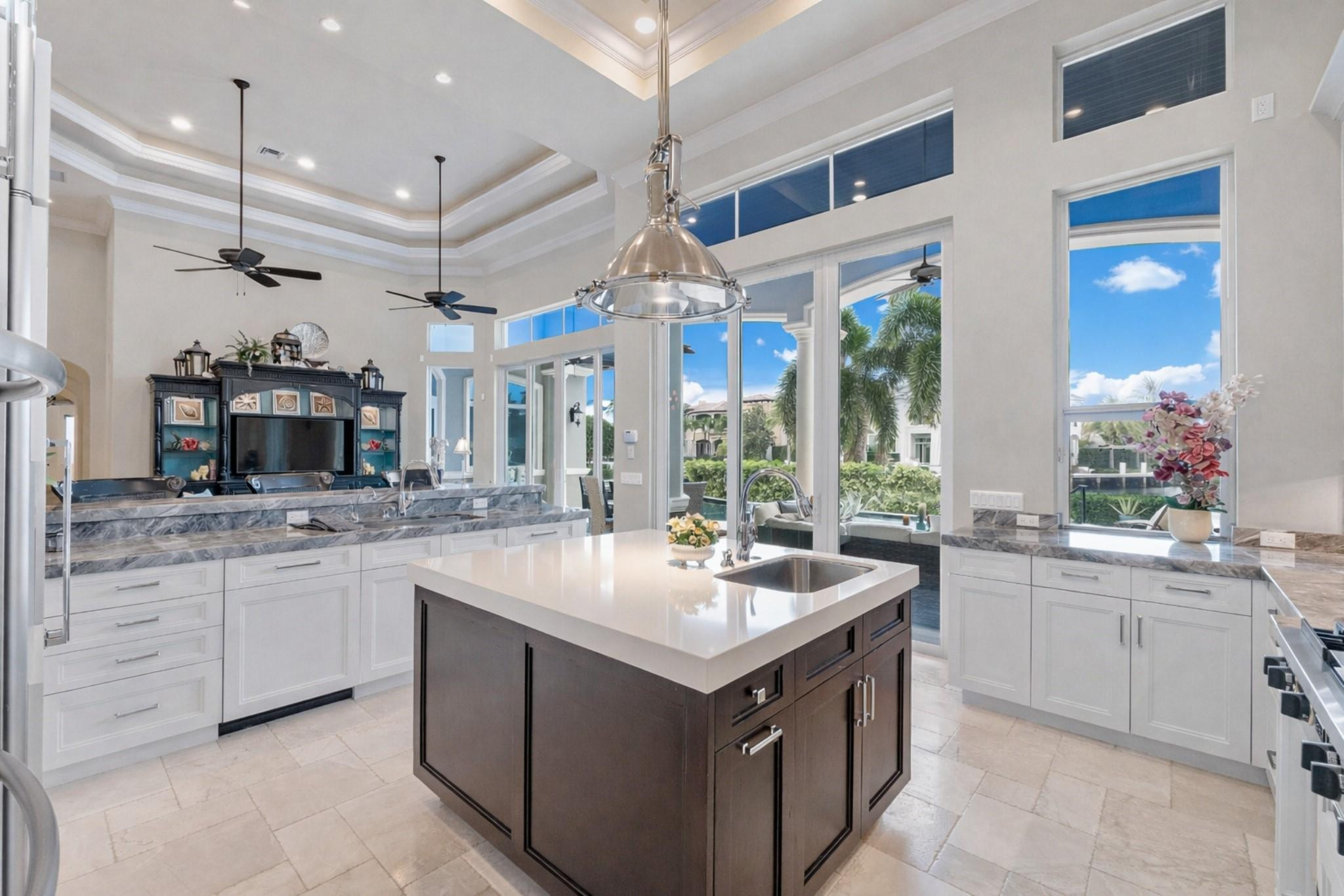 Lighthouse Point 6th Sec - Residential