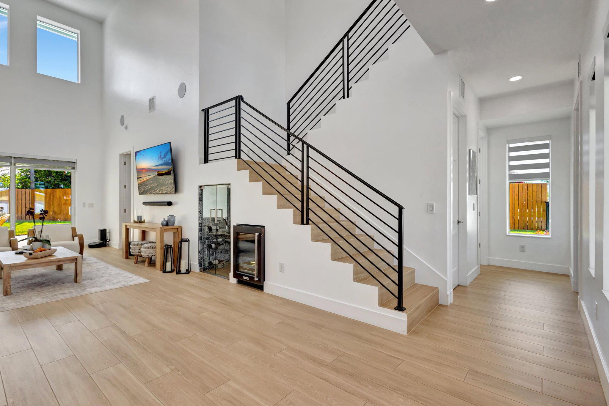 JUNO ISLES - Residential