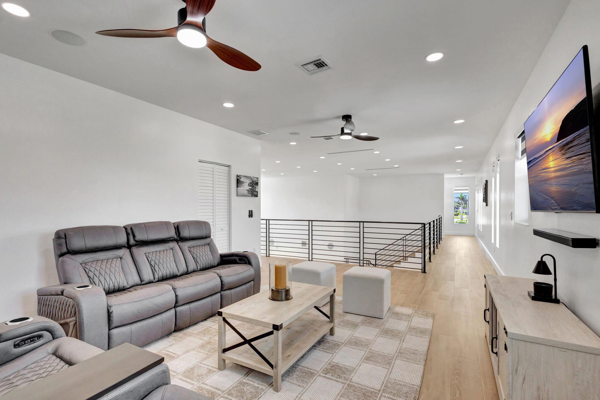 JUNO ISLES - Residential