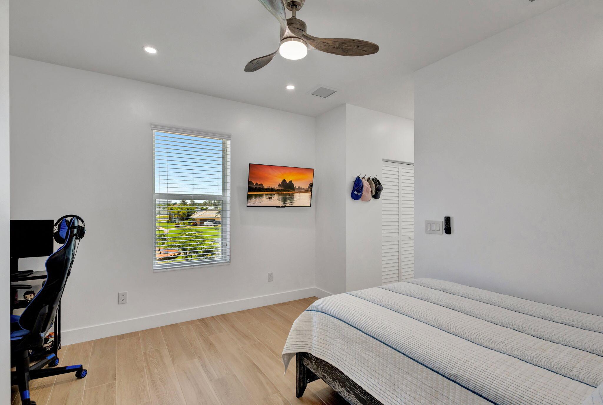 JUNO ISLES - Residential