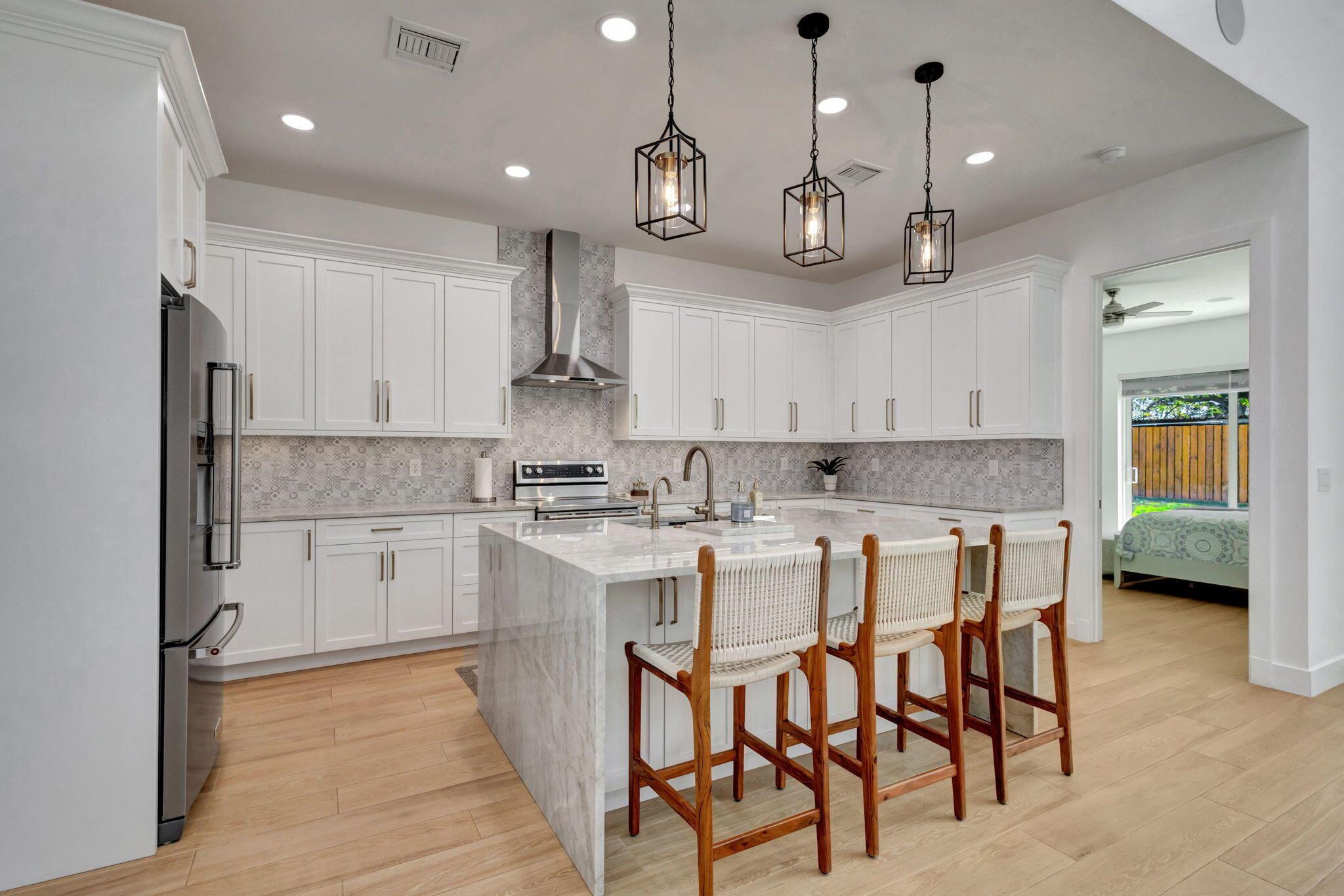 JUNO ISLES - Residential