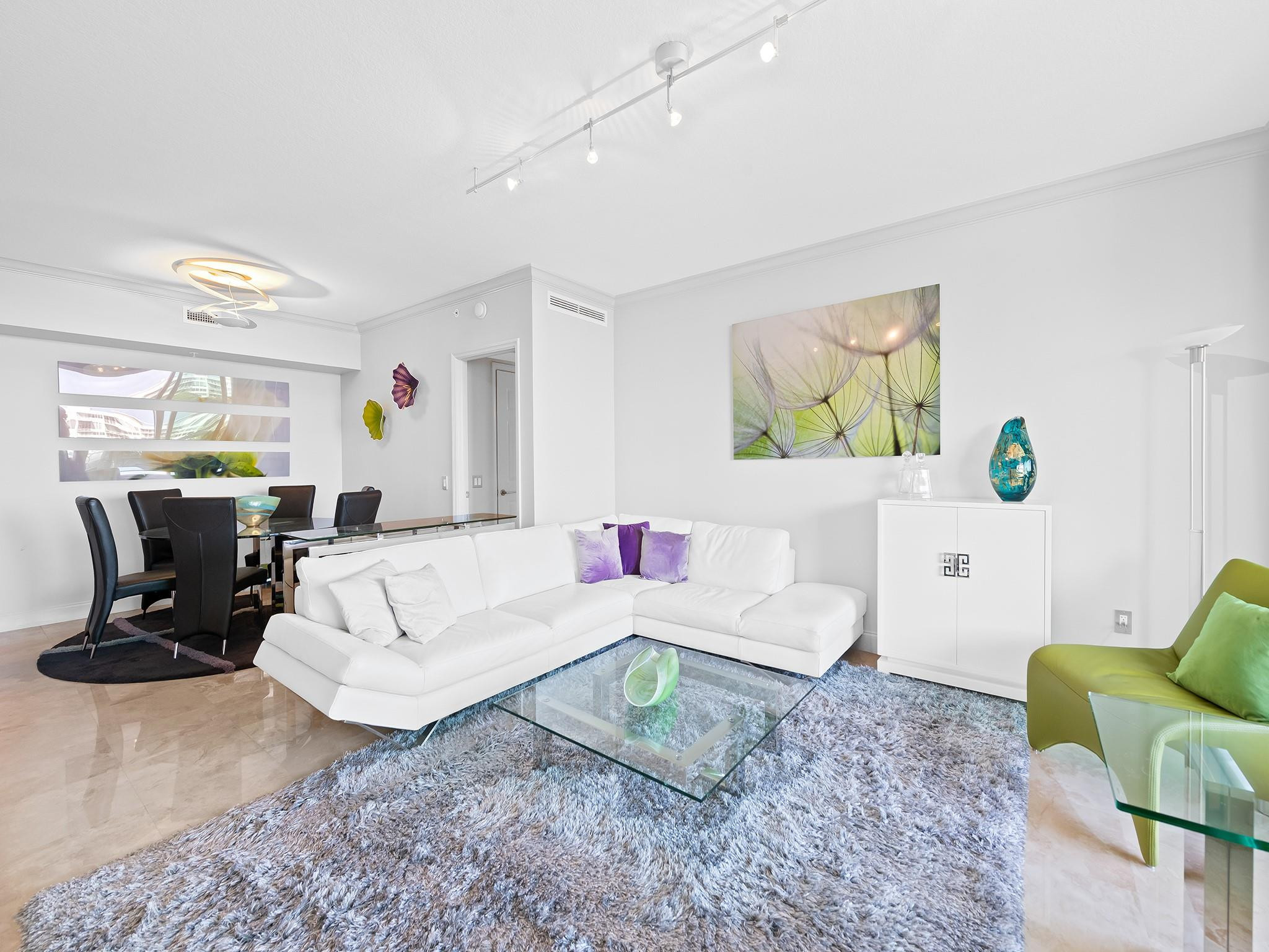 Las Olas Grand - Residential