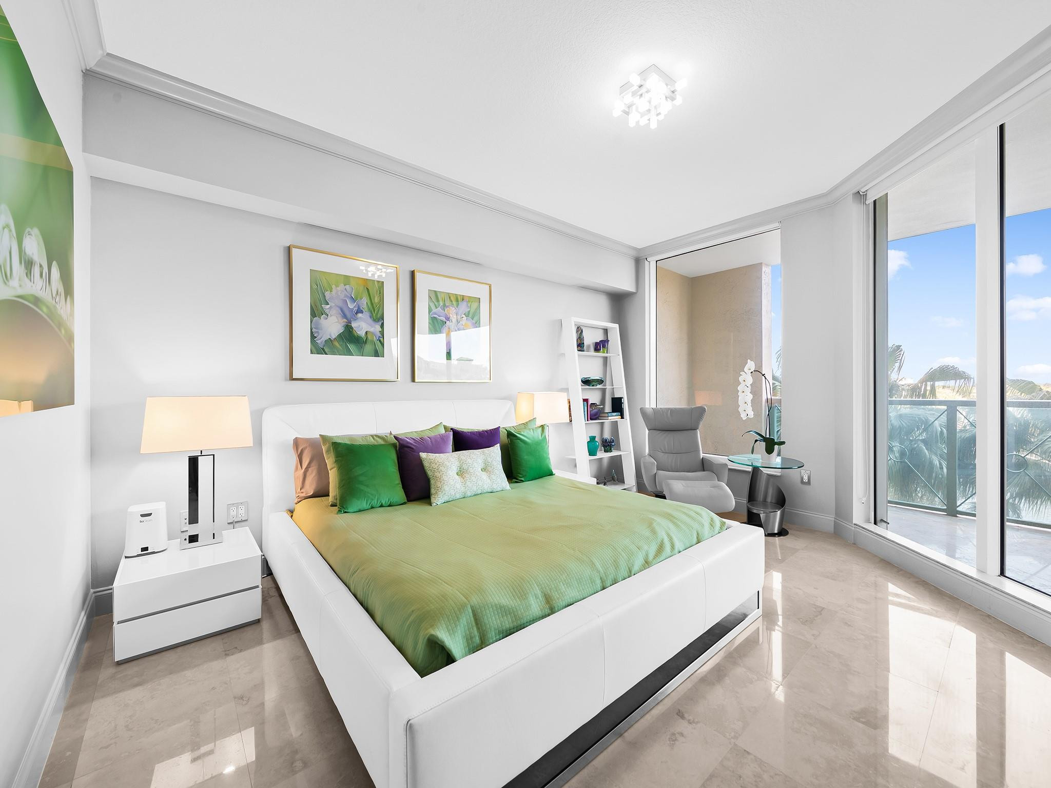 Las Olas Grand - Residential