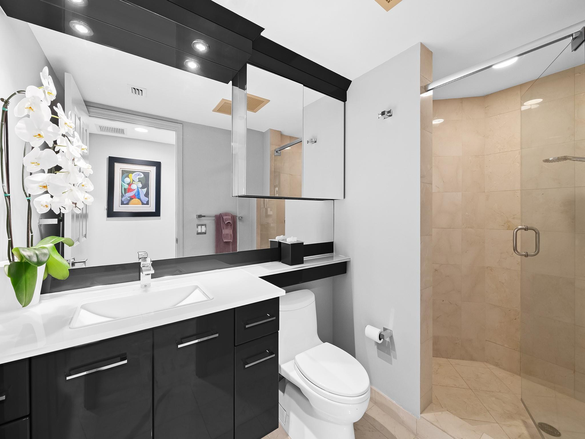 Las Olas Grand - Residential