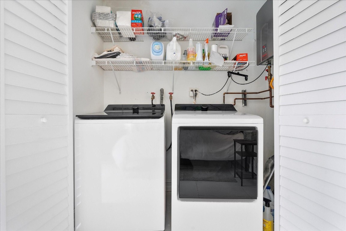 HOLLYWOOD - Residential