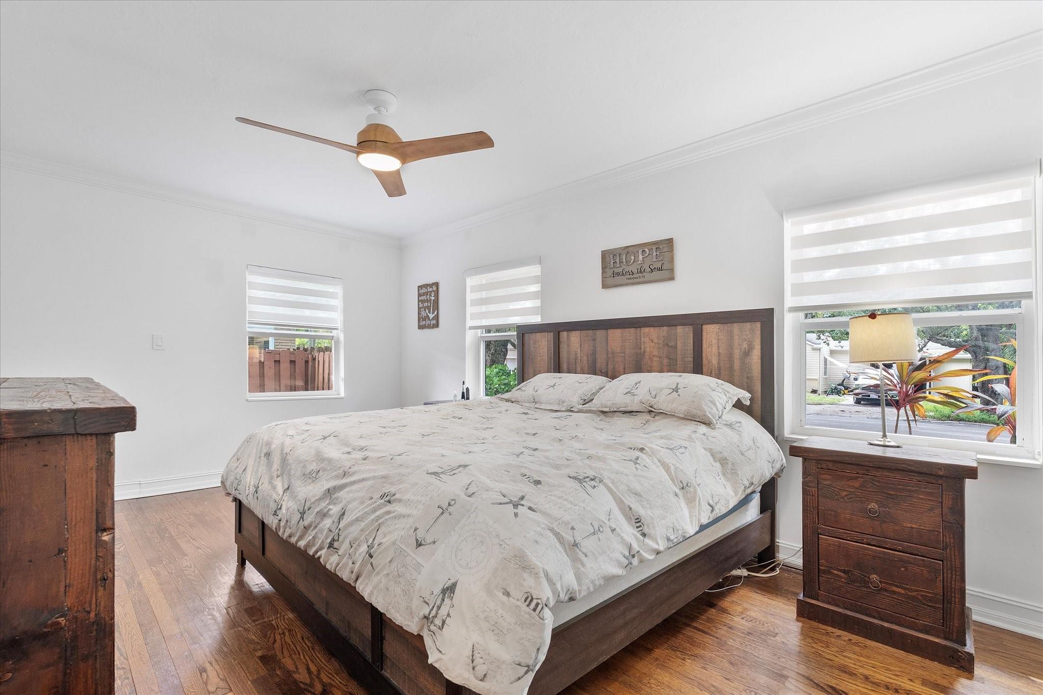 HOLLYWOOD - Residential