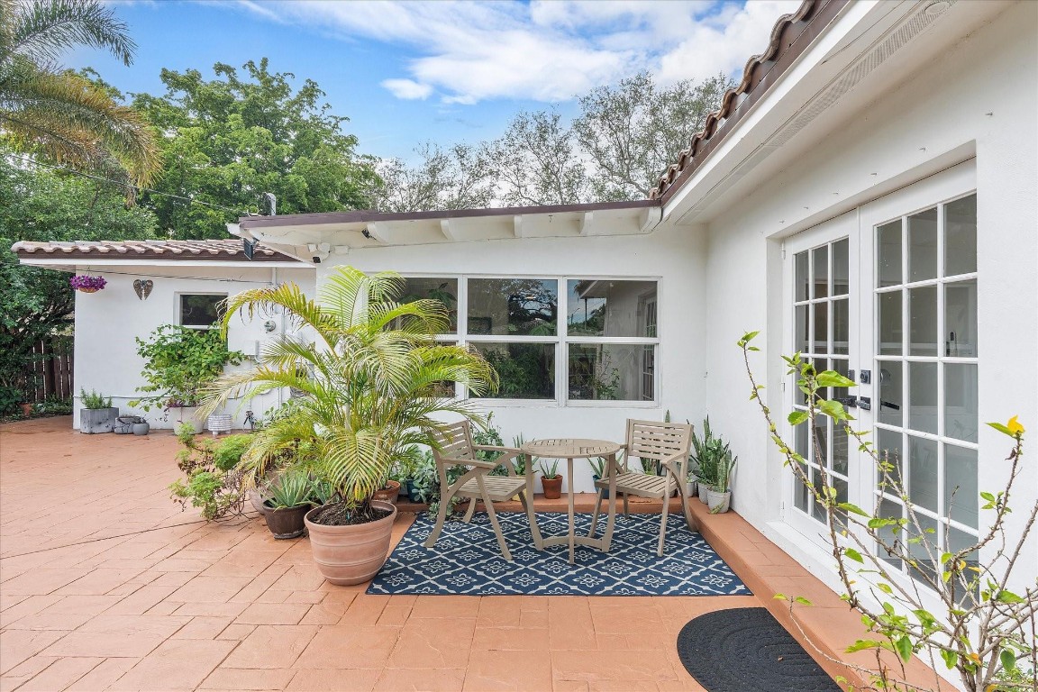 HOLLYWOOD - Residential