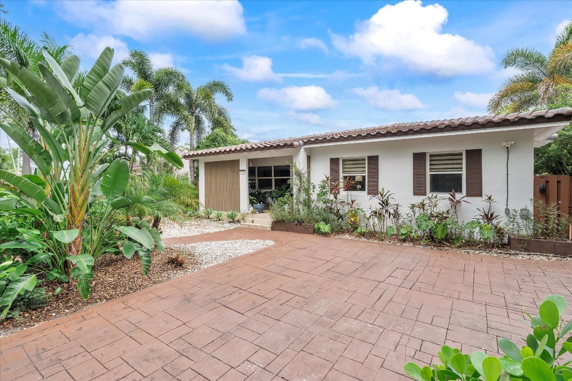 HOLLYWOOD - Residential