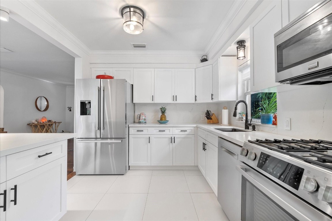 HOLLYWOOD - Residential