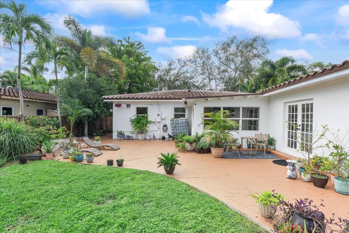 HOLLYWOOD - Residential