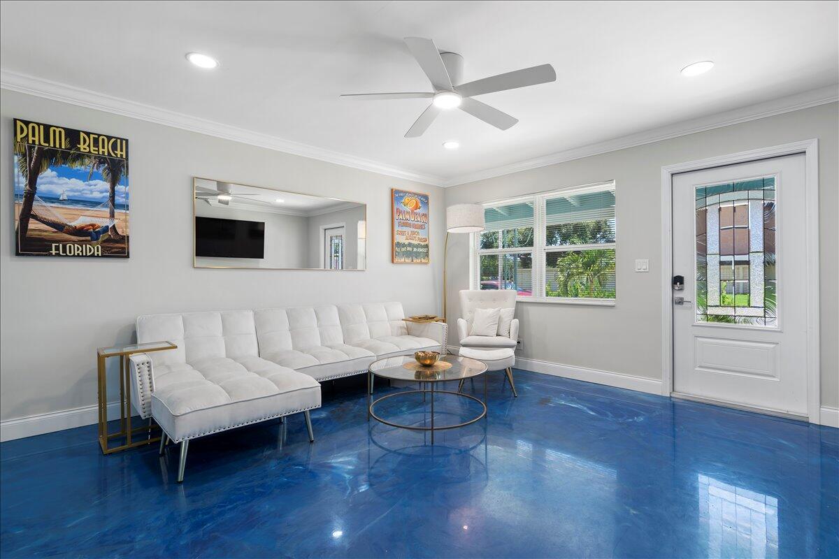 WILLA PARK - Residential Income