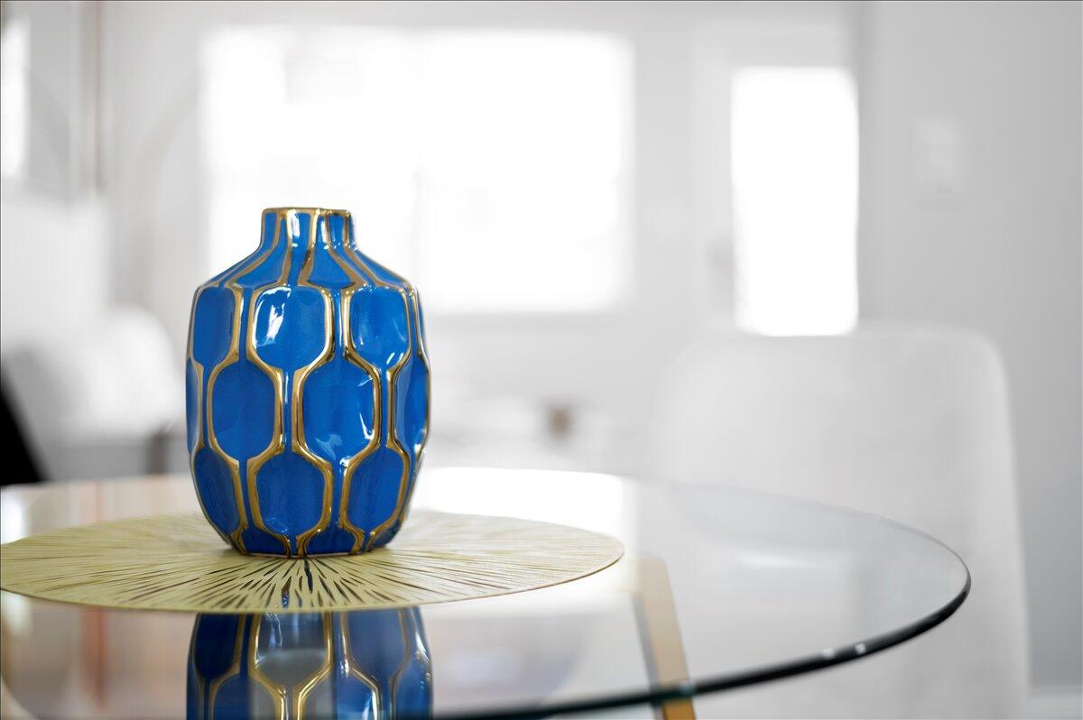 WILLA PARK - Residential Income