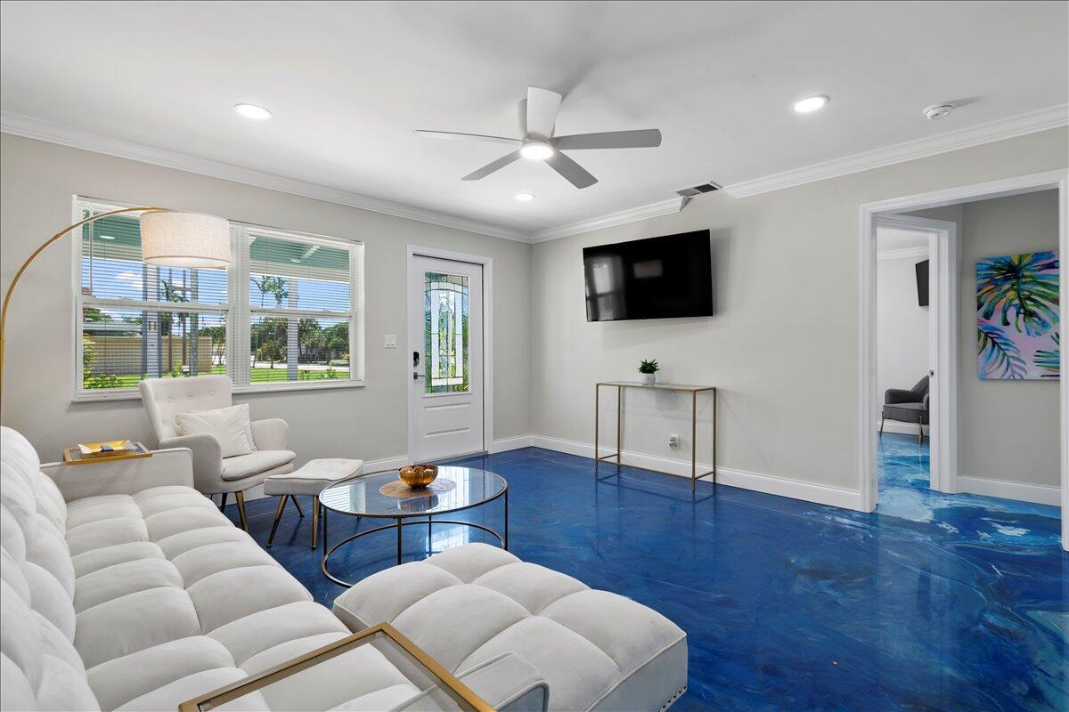 WILLA PARK - Residential Income