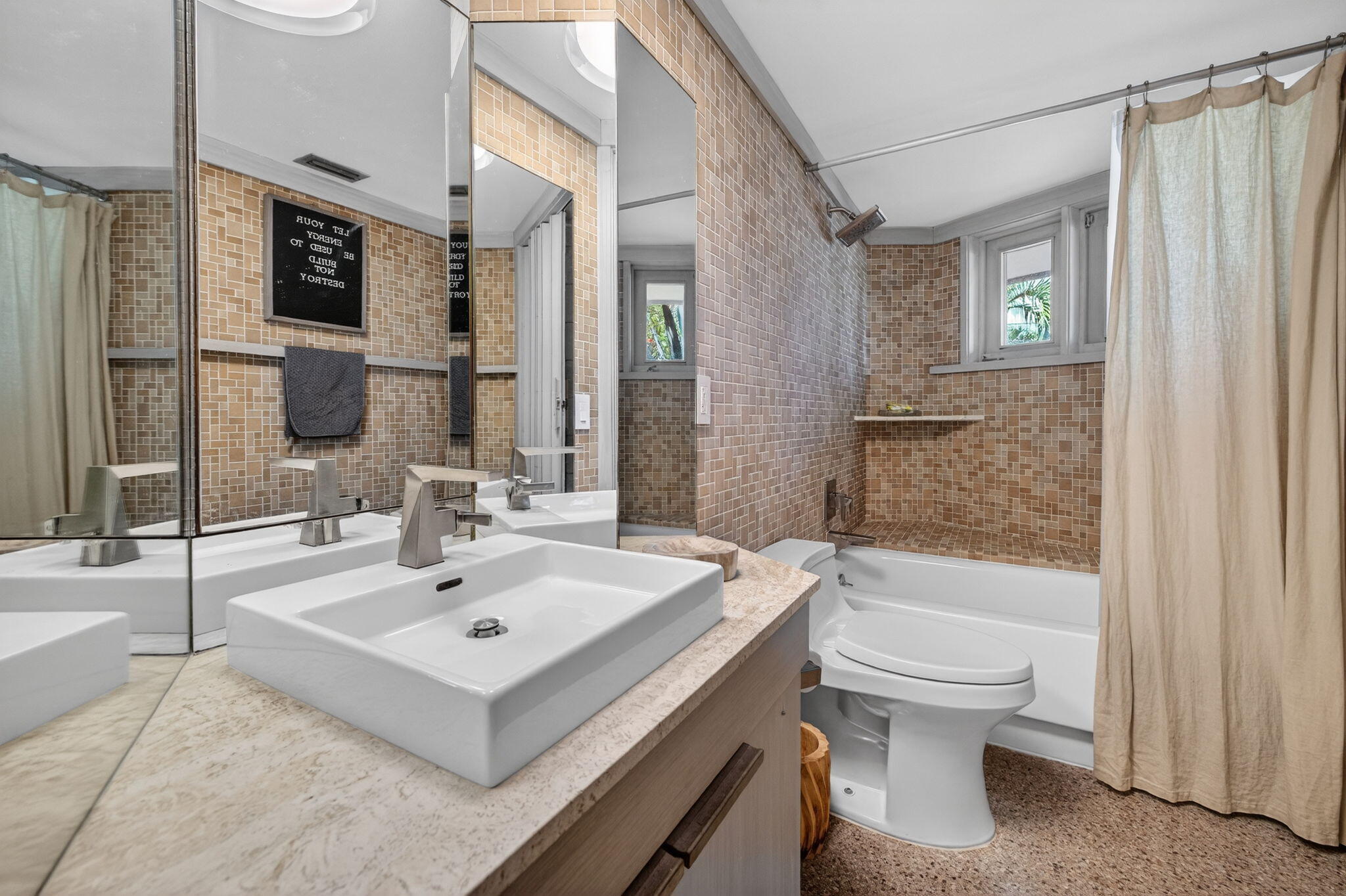 BEL-AIR ISLE - Residential