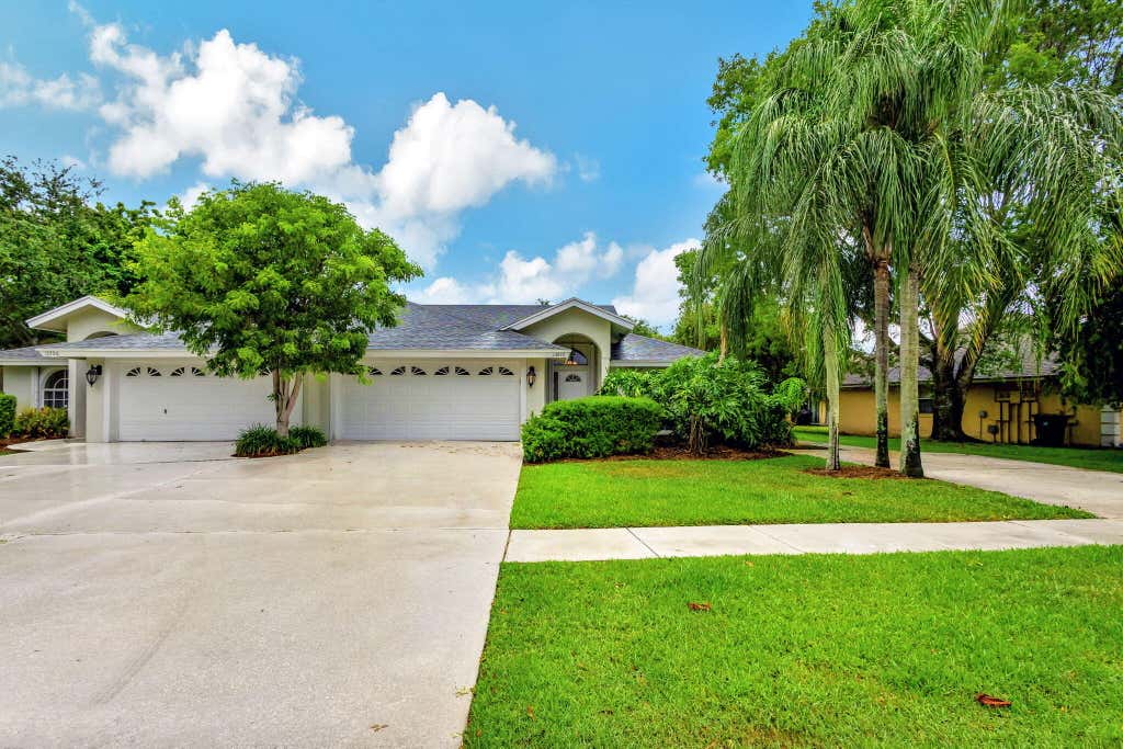 Photo of 13810 YARMOUTH Drive, Wellington, FL 33414 (MLS # B26055002)