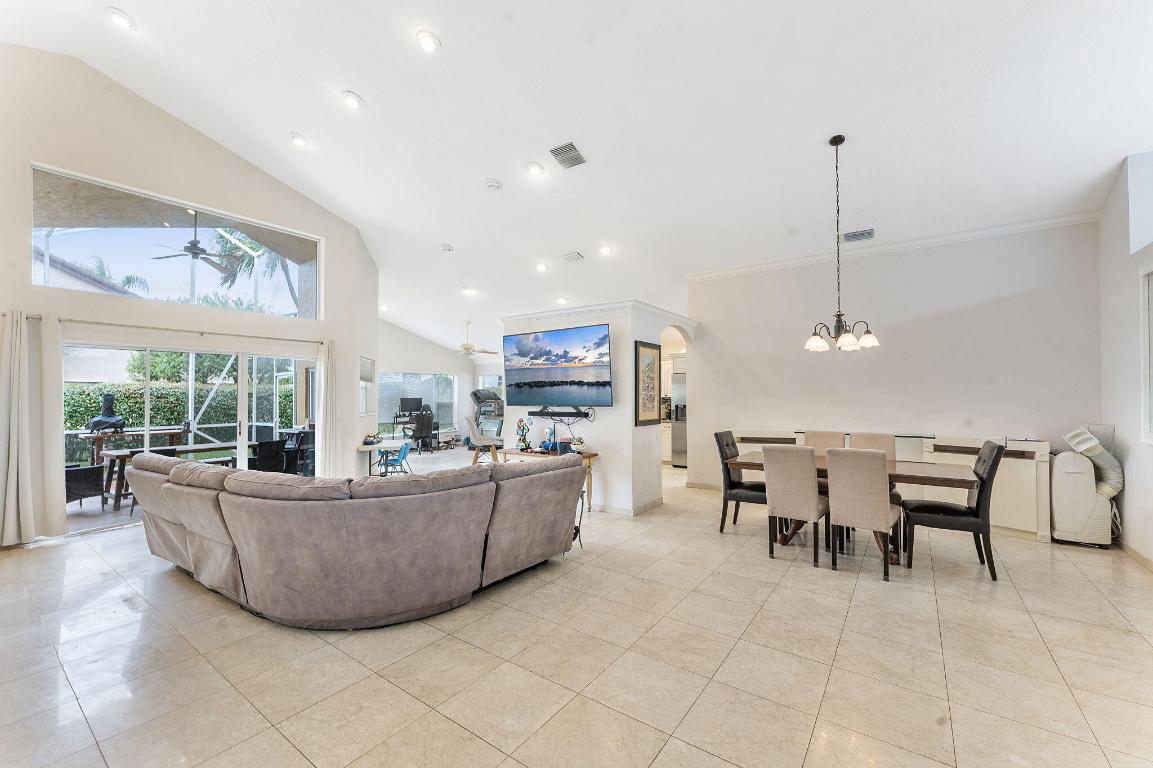 GOLF COLONY - Residential