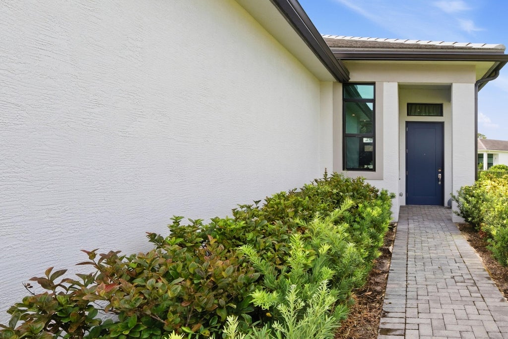 Photo of 125 SE STRADA CERVARO, Port Saint Lucie, FL 34952 (MLS # B26076025)