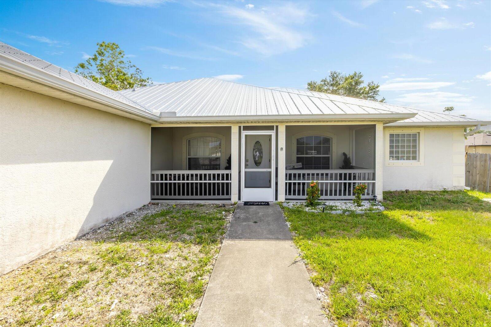 1762 SE Aires Lane